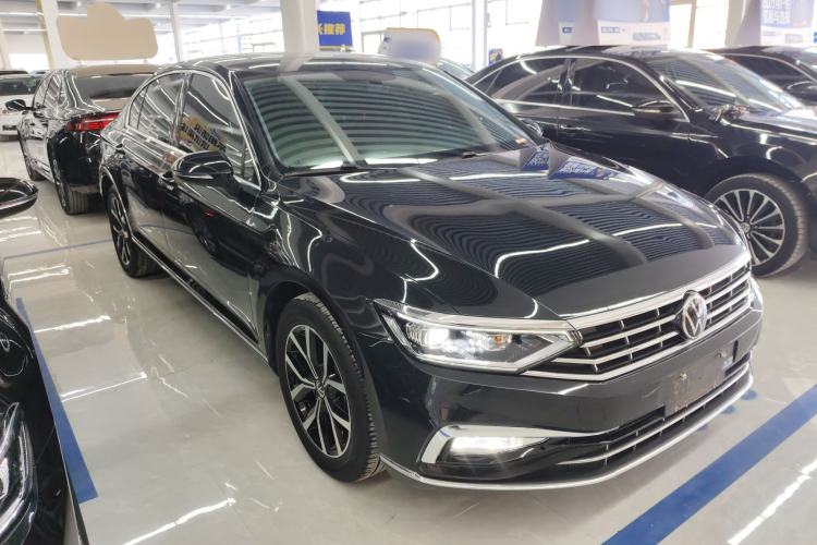Used Volkswagen Magotan 2020 330TSI DSG Leading Model Exterior 2