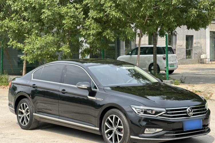 Used Volkswagen Magotan 2020 330TSI DSG Leading Model Exterior 2