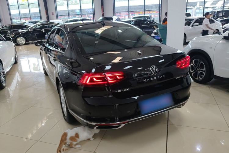 Used Volkswagen Magotan 2020 280TSI DSG Comfort Edition Exterior 2