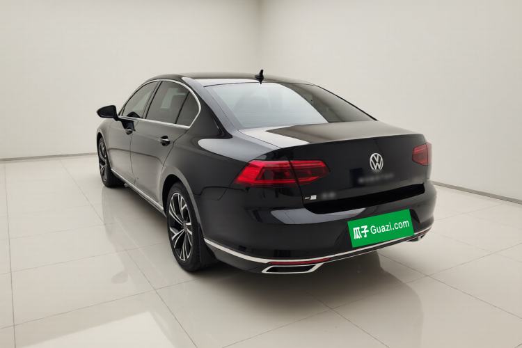 Used Volkswagen Magotan 2020 330TSI DSG Luxury Edition Exterior 2