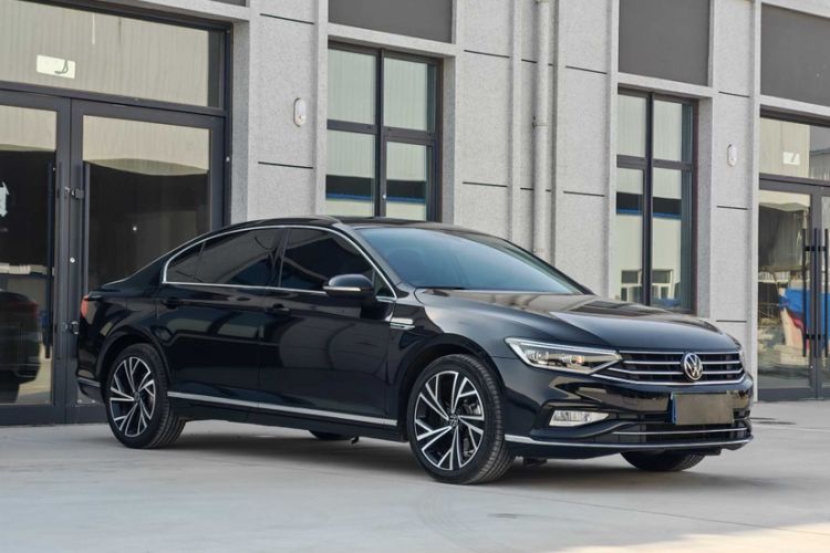 Used Volkswagen Magotan 2020 330TSI DSG Luxury Edition Exterior 2