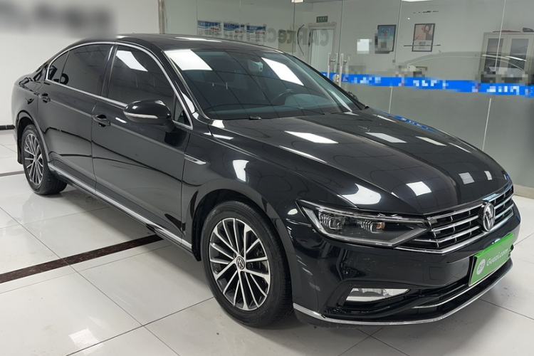 Used Volkswagen Magotan 2020 330TSI DSG Luxury Edition Exterior 2