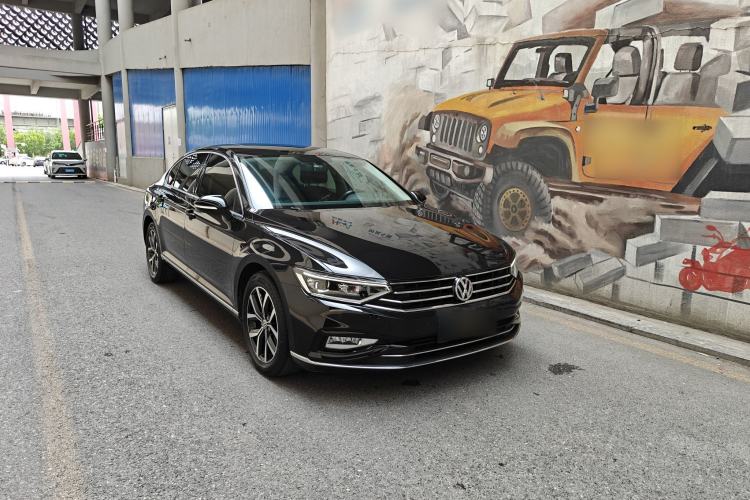 Used Volkswagen Magotan 2020 330TSI DSG Leading Model Exterior 2
