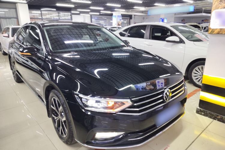 Used Volkswagen Magotan 2020 330TSI DSG Leading Model Exterior 2