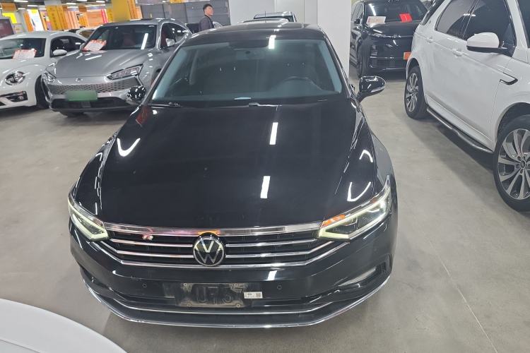 Used Volkswagen Magotan 2020 280TSI DSG Comfort Edition Exterior 2