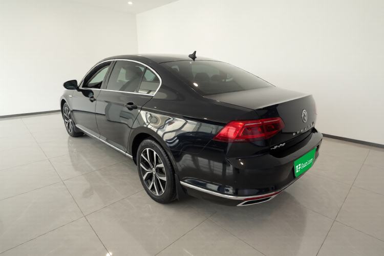 Used Volkswagen Magotan 2020 330TSI DSG Leading Model Exterior 2