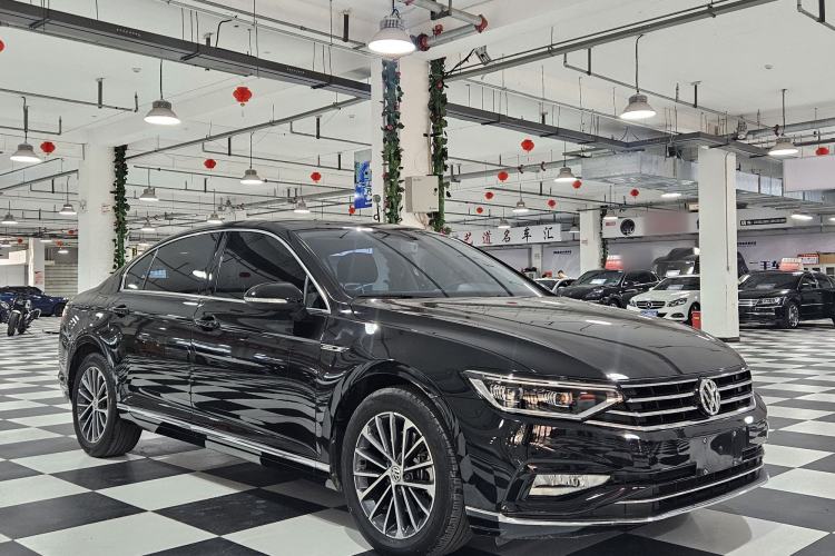 Used Volkswagen Magotan 2020 330TSI DSG Luxury Edition Exterior 2