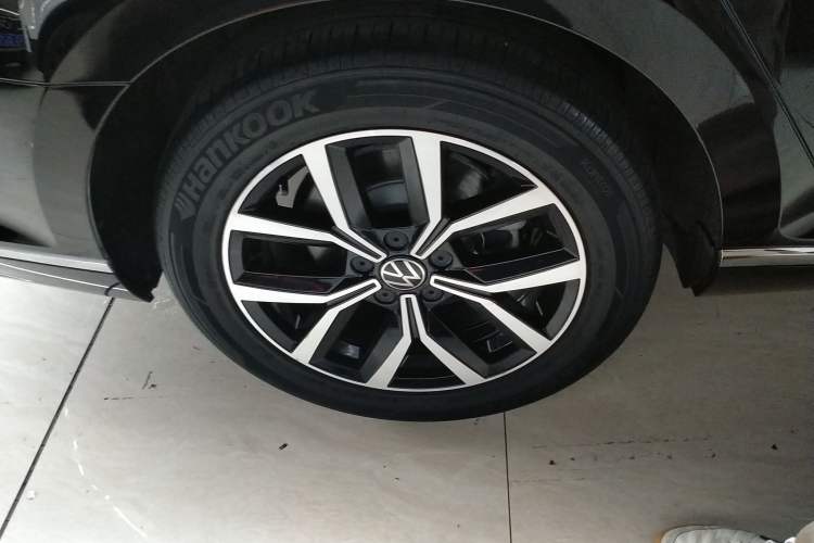 Used Volkswagen Magotan 2020 330TSI DSG Leading Model Exterior 2