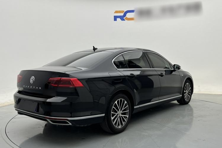Used Volkswagen Magotan 2020 330TSI DSG Luxury Edition Exterior 2