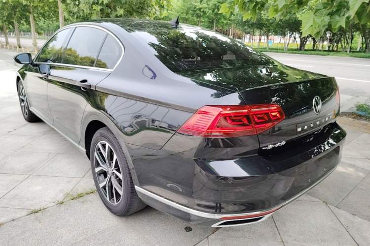 Used Volkswagen Magotan 2020 330TSI DSG Leading Model Exterior 2