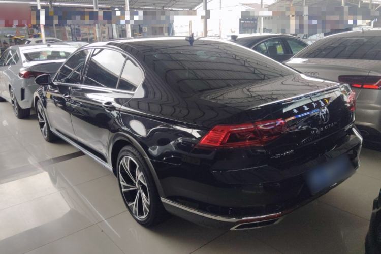 Used Volkswagen Magotan 2020 330TSI DSG Leading Model Exterior 2