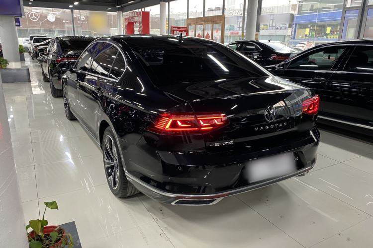 Used Volkswagen Magotan 2020 330TSI DSG Luxury Edition Exterior 3