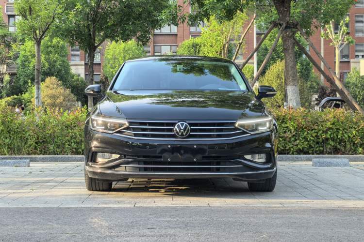 Used Volkswagen Magotan 2020 330TSI DSG Luxury Edition Exterior 3
