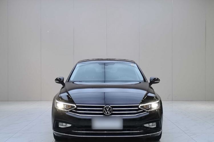 Used Volkswagen Magotan 2020 330TSI DSG Leading Model Exterior 3