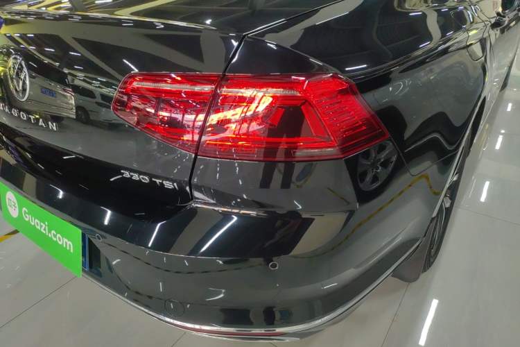 Used Volkswagen Magotan 2020 330TSI DSG Leading Model Exterior 3