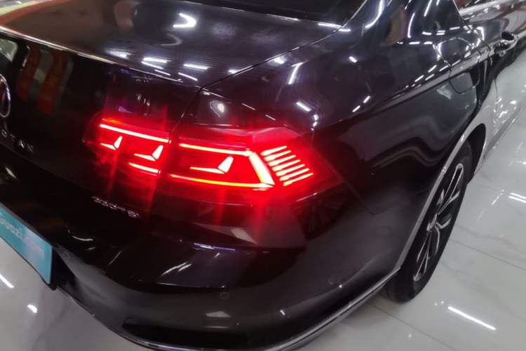 Used Volkswagen Magotan 2020 280TSI DSG Leading Edition Exterior 3
