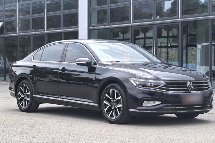 Used Volkswagen Magotan 2020 330TSI DSG Leading Model Exterior 3