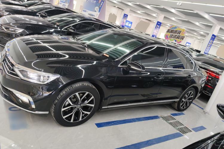 Used Volkswagen Magotan 2020 330TSI DSG Leading Model Exterior 3
