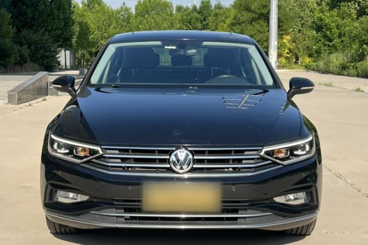 Used Volkswagen Magotan 2020 330TSI DSG Leading Model Exterior 3