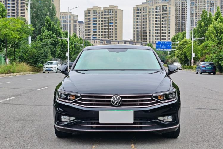 Used Volkswagen Magotan 2020 330TSI DSG Luxury Edition Exterior 3