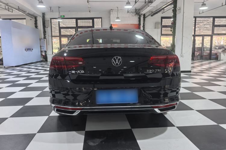 Used Volkswagen Magotan 2020 330TSI DSG Leading Model Exterior 3