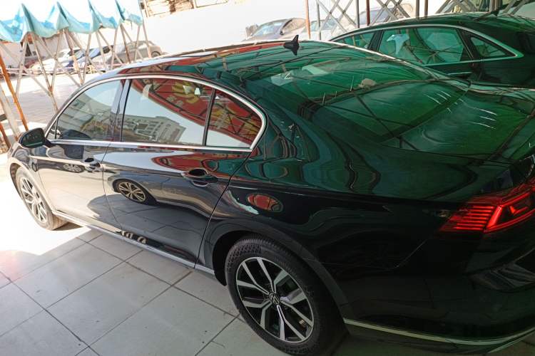 Used Volkswagen Magotan 2020 330TSI DSG Leading Model Exterior 3
