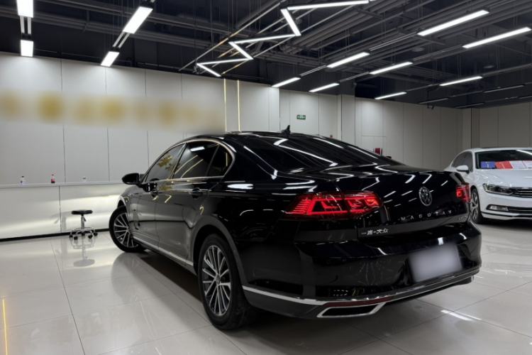 Used Volkswagen Magotan 2020 330TSI DSG Luxury Edition Exterior 3
