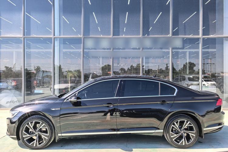 Used Volkswagen Magotan 2020 330TSI DSG Luxury Edition Exterior 3