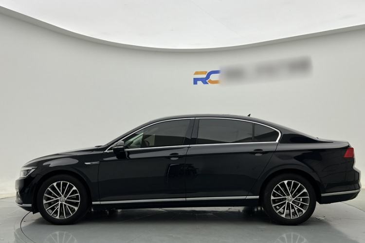 Used Volkswagen Magotan 2020 330TSI DSG Luxury Edition Exterior 3