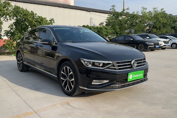 Used Volkswagen Magotan 2020 280TSI DSG Comfort Edition Exterior 3