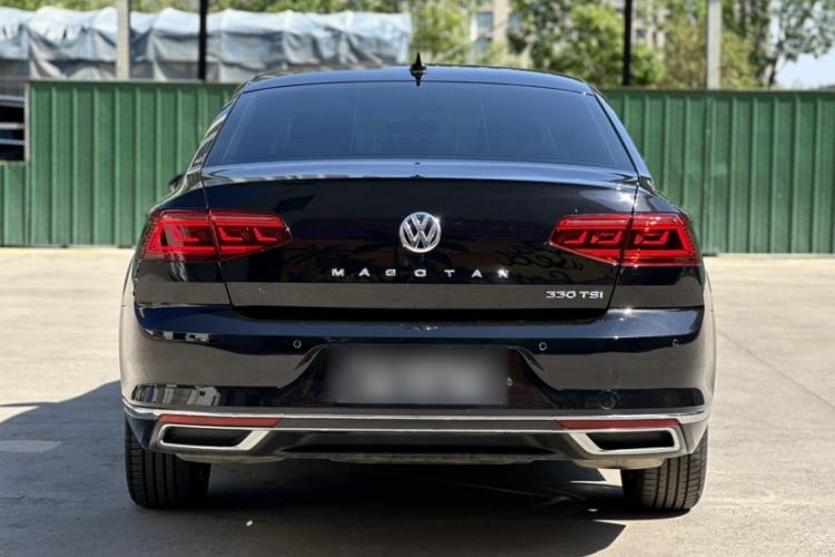 Used Volkswagen Magotan 2020 330TSI DSG Leading Model Exterior 3