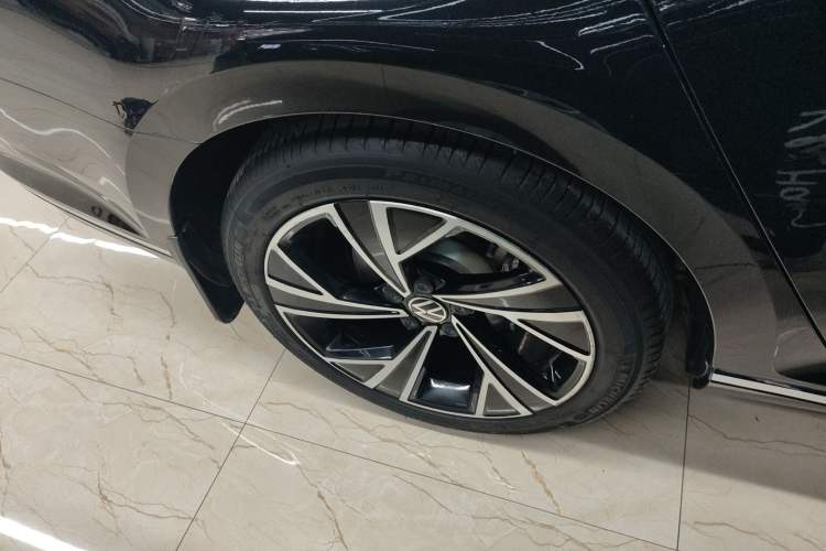 Used Volkswagen Magotan 2020 330TSI DSG Luxury Edition Exterior 4