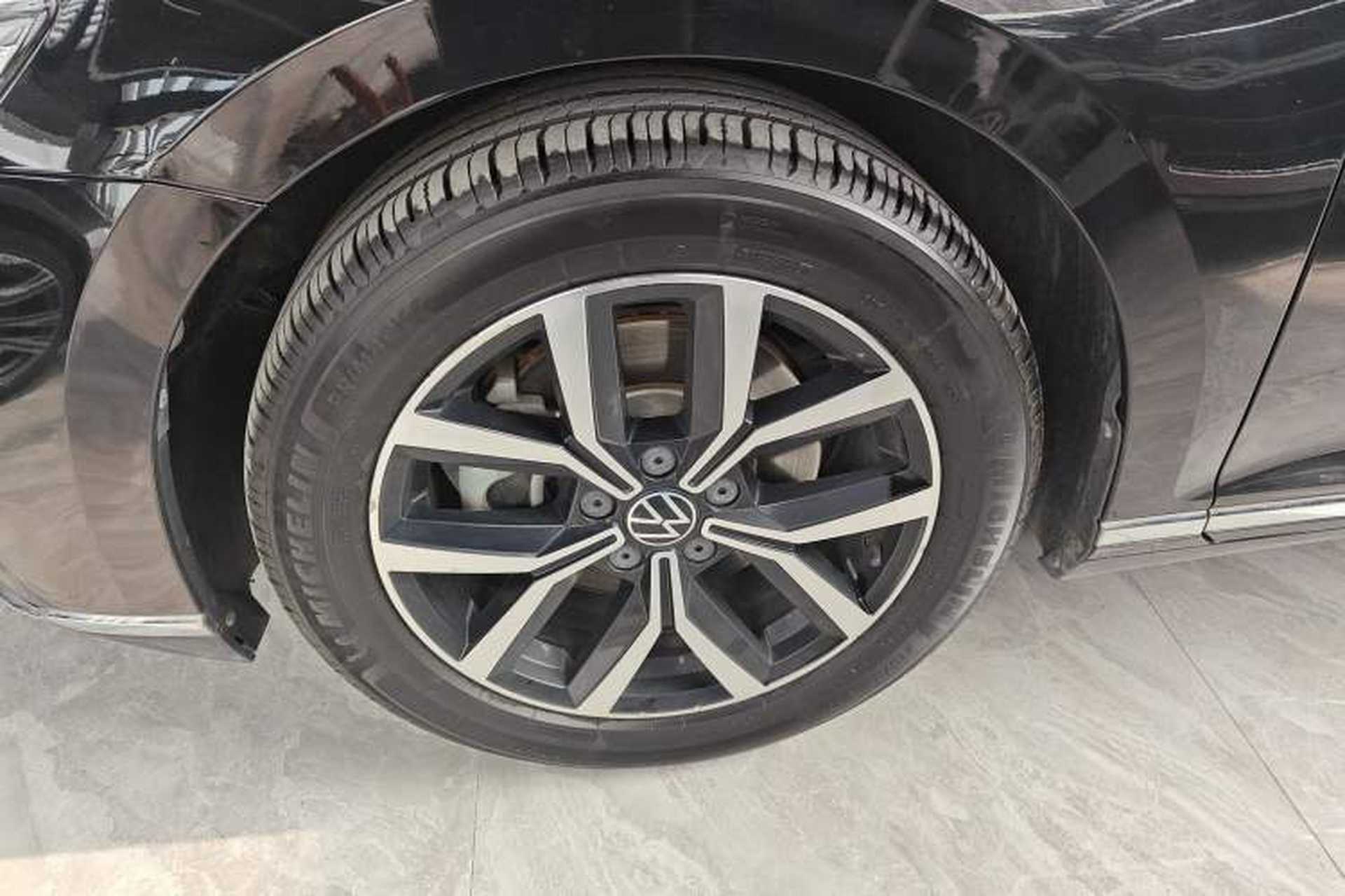 Used Volkswagen Magotan 2020 330TSI DSG Leading Model Exterior 4