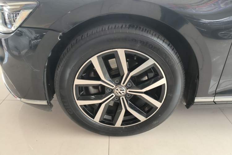 Used Volkswagen Magotan 2020 330TSI DSG Leading Model Exterior 4