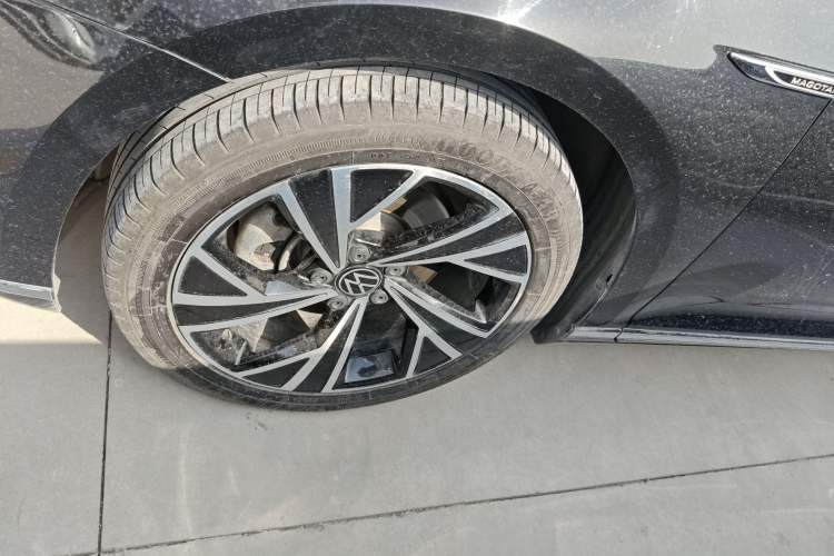 Used Volkswagen Magotan 2020 330TSI DSG Luxury Edition Exterior 4