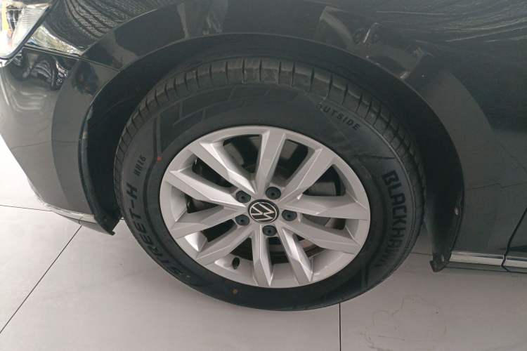 Used Volkswagen Magotan 2020 280TSI DSG Comfort Edition Exterior 4