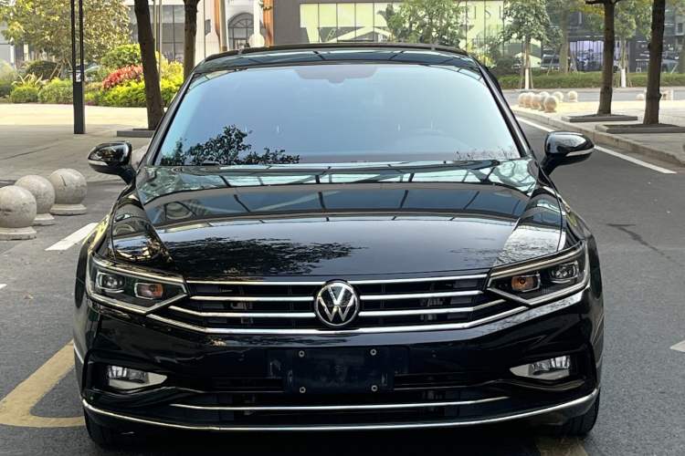 Used Volkswagen Magotan 2020 330TSI DSG Leading Model Exterior 4