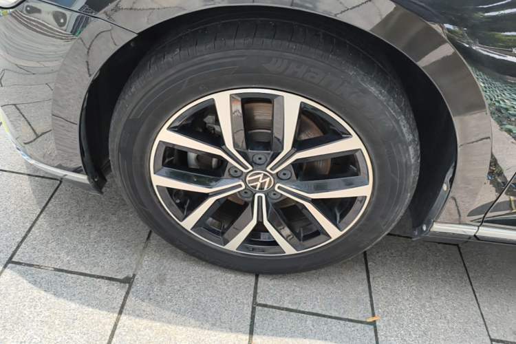 Used Volkswagen Magotan 2020 330TSI DSG Leading Model Exterior 4