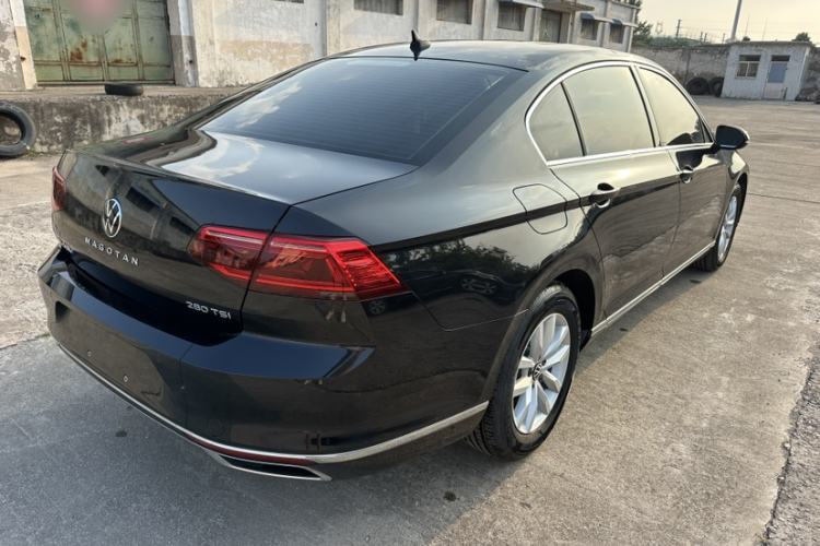 Used Volkswagen Magotan 2020 280TSI DSG Comfort Edition Exterior 4