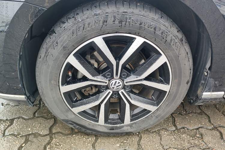 Used Volkswagen Magotan 2020 330TSI DSG Leading Model Exterior 4
