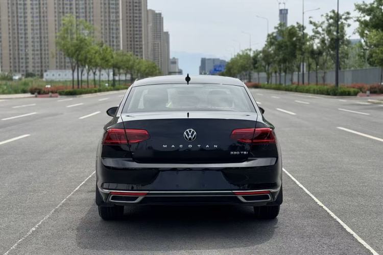 Used Volkswagen Magotan 2020 330TSI DSG Leading Model Exterior 4