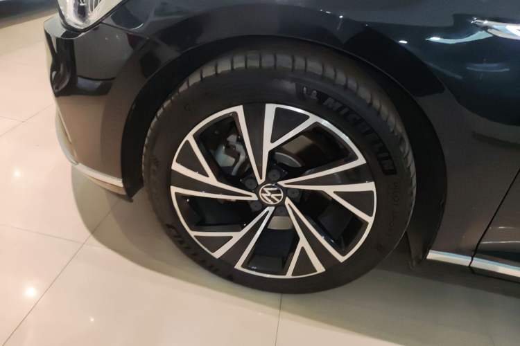 Used Volkswagen Magotan 2020 330TSI DSG Luxury Edition Exterior 4