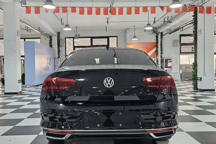 Used Volkswagen Magotan 2020 330TSI DSG Luxury Edition Exterior 4