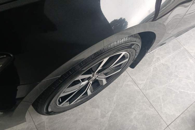 Used Volkswagen Magotan 2020 330TSI DSG Leading Model Exterior 4