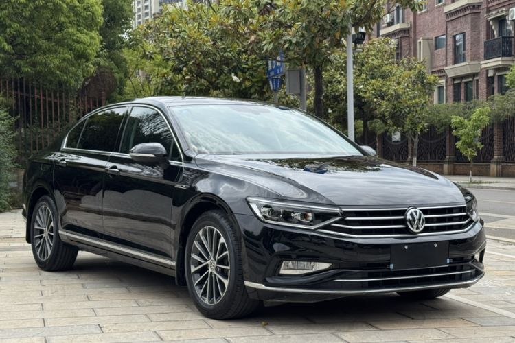 Used Volkswagen Magotan 2020 330TSI DSG Luxury Edition Exterior 4
