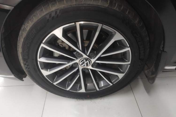 Used Volkswagen Magotan 2020 330TSI DSG Luxury Edition Exterior 4