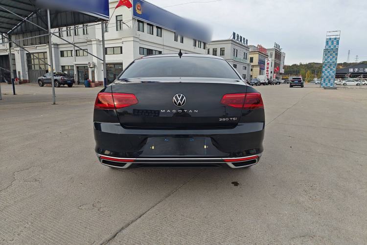 Used Volkswagen Magotan 2020 330TSI DSG Luxury Edition Exterior 4