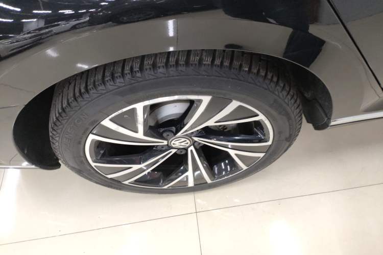 Used Volkswagen Magotan 2020 330TSI DSG Luxury Edition Exterior 5