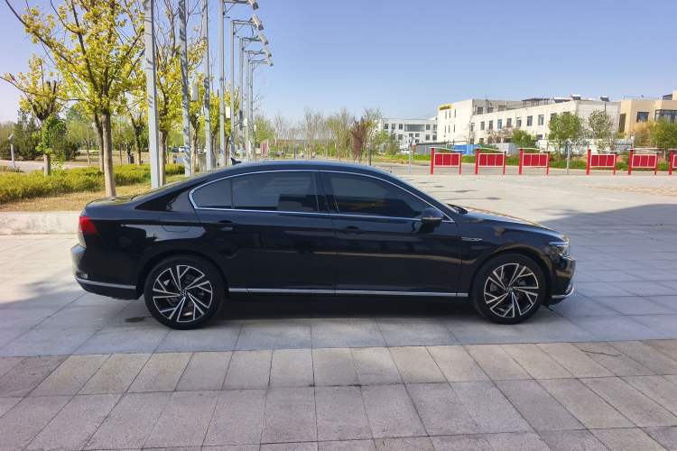 Used Volkswagen Magotan 2020 330TSI DSG Luxury Edition Exterior 5