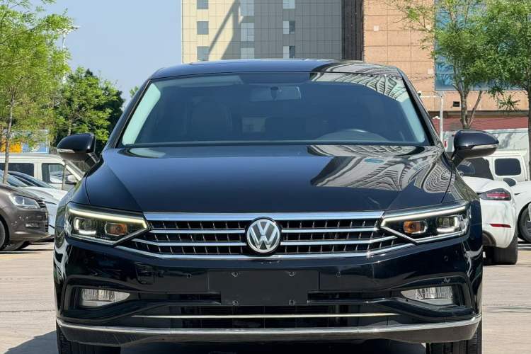 Used Volkswagen Magotan 2020 280TSI DSG Comfort Edition Exterior 5